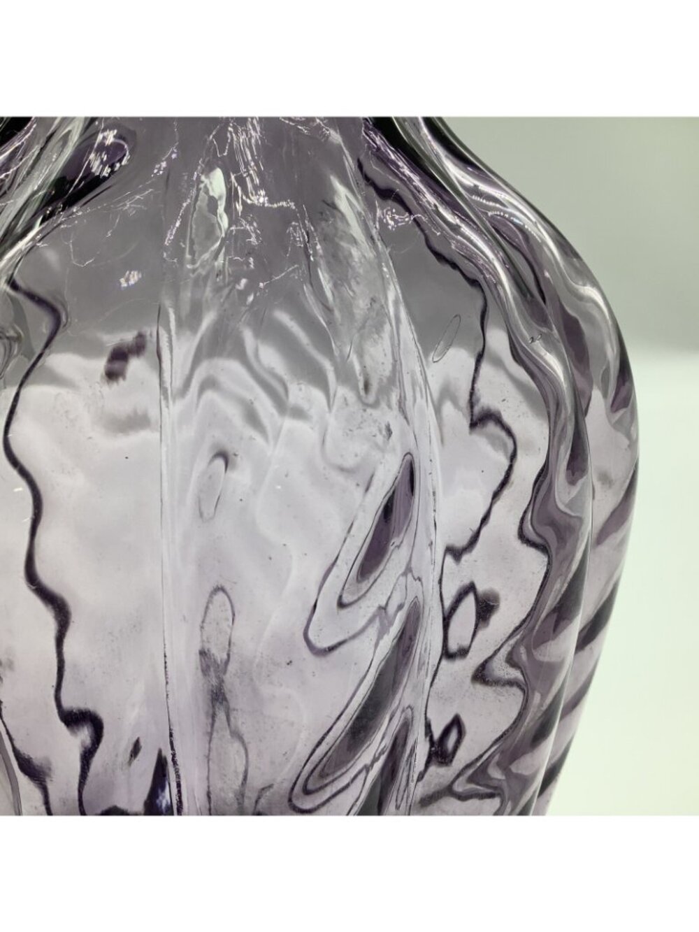 Fenton Violet Ribbed Melon Vase with Ruffled Rim - Picture 12 of 12